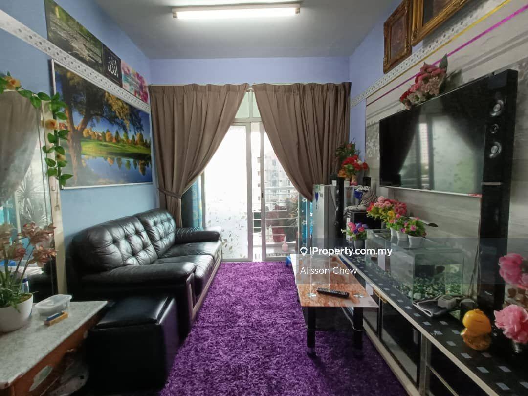 Zan ara, 2 car park , 3 rooms 2 bath