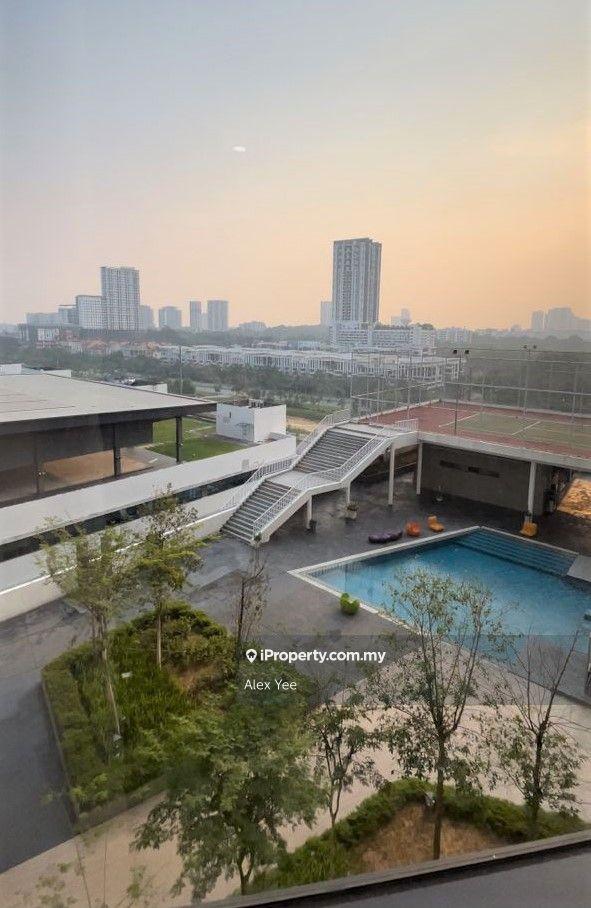 Cbd prime area, beside university n college, good roi, sell w tenancy