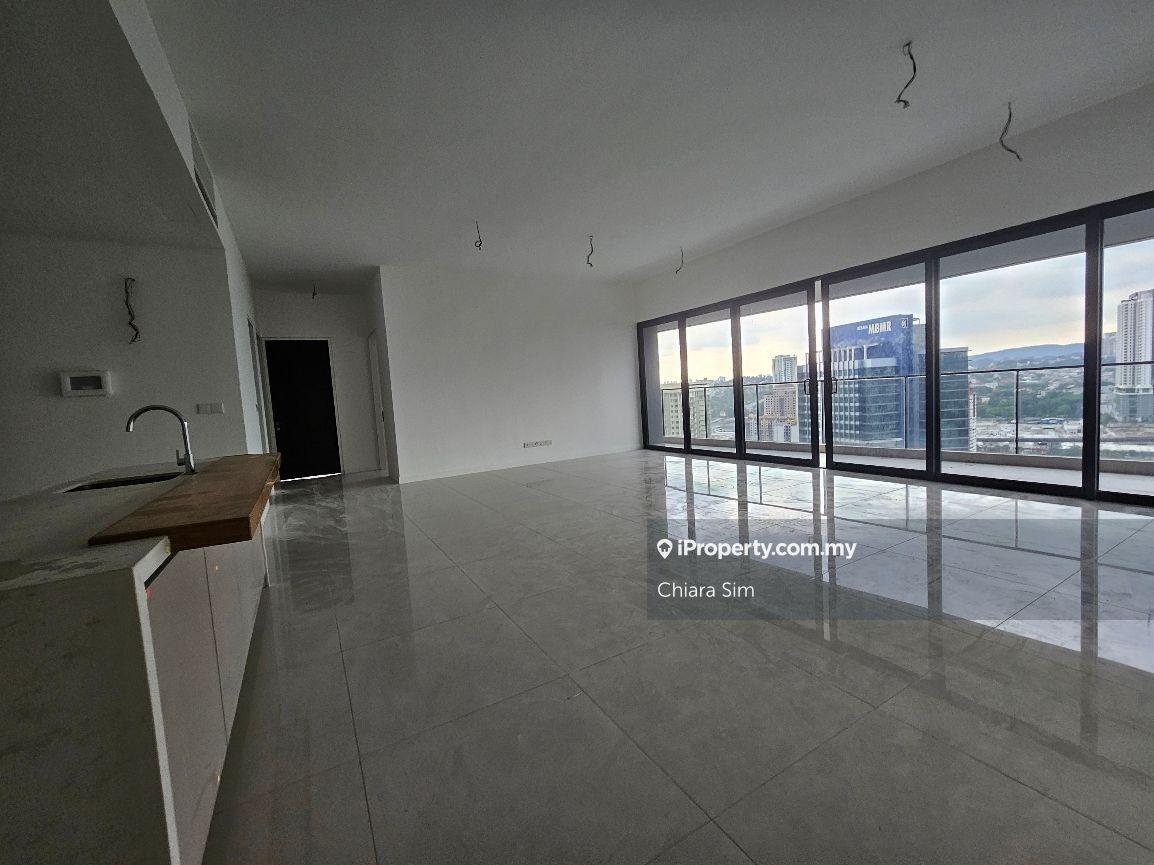 Corner unit Bangsar view mid floor