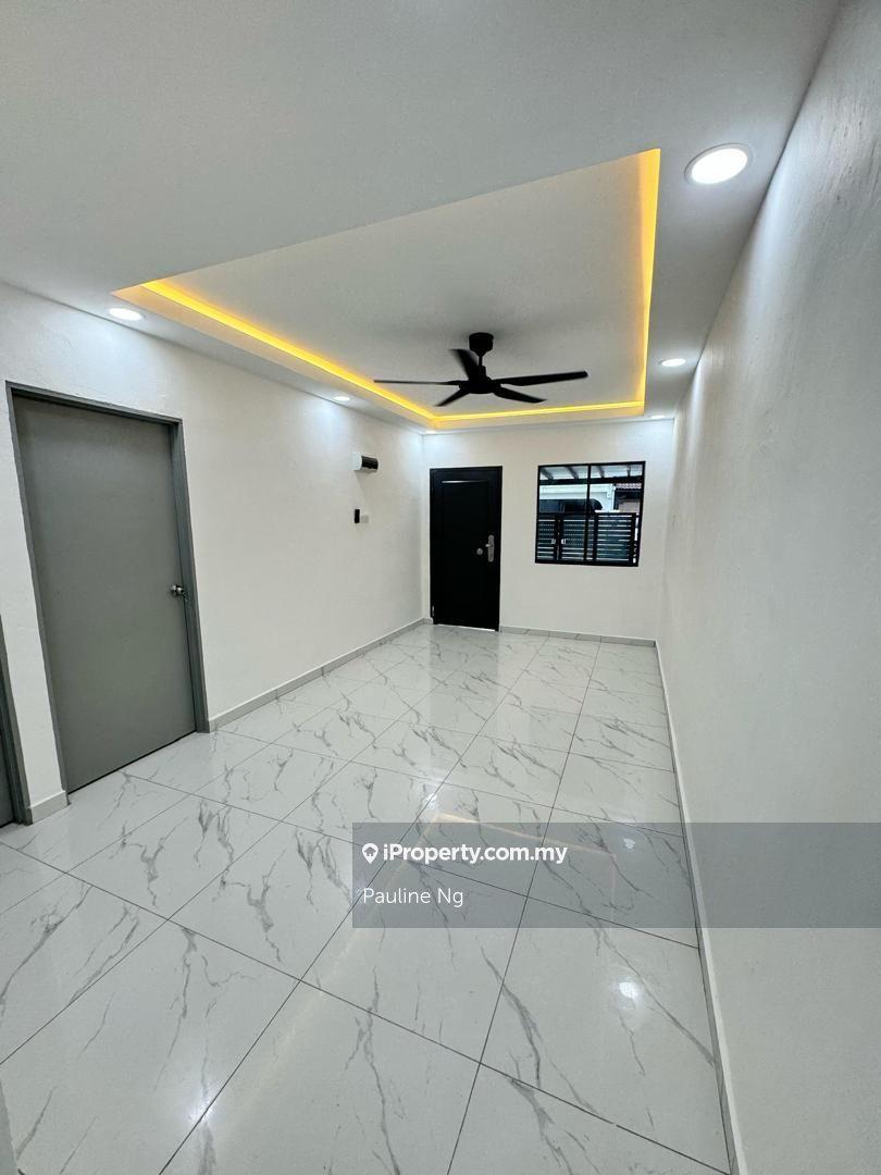 Taman Johor Jaya @ Jalan Bakawali 84 single storey low cost for sale 