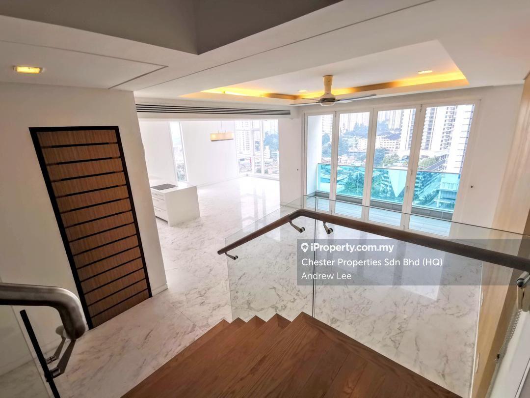 Kiara 9 Duplex with Free SPA, Legal & Foreigner Consent