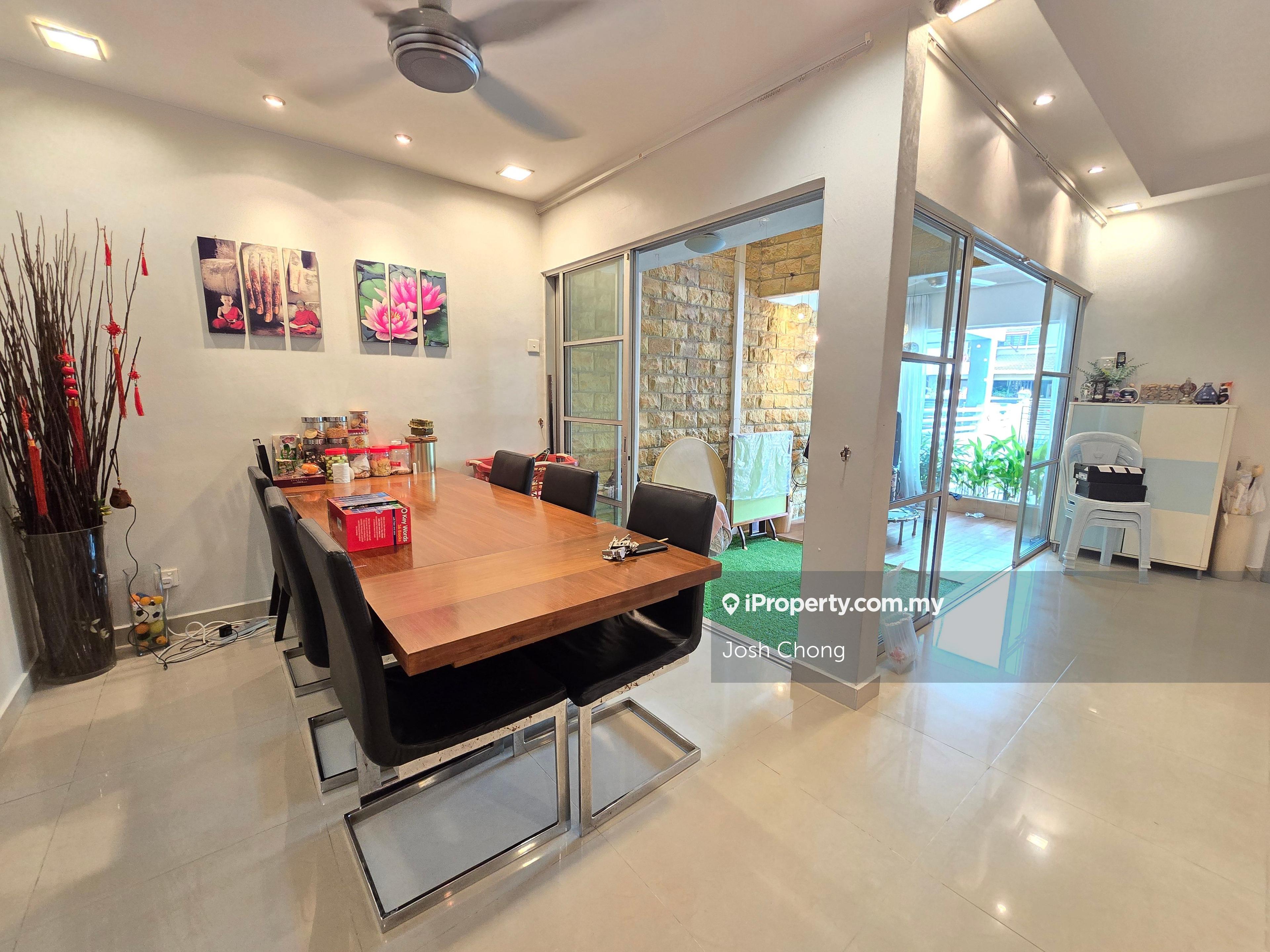 Laman Putra Beautiful Home Renovated Well Kept Guarded Gated Freehold