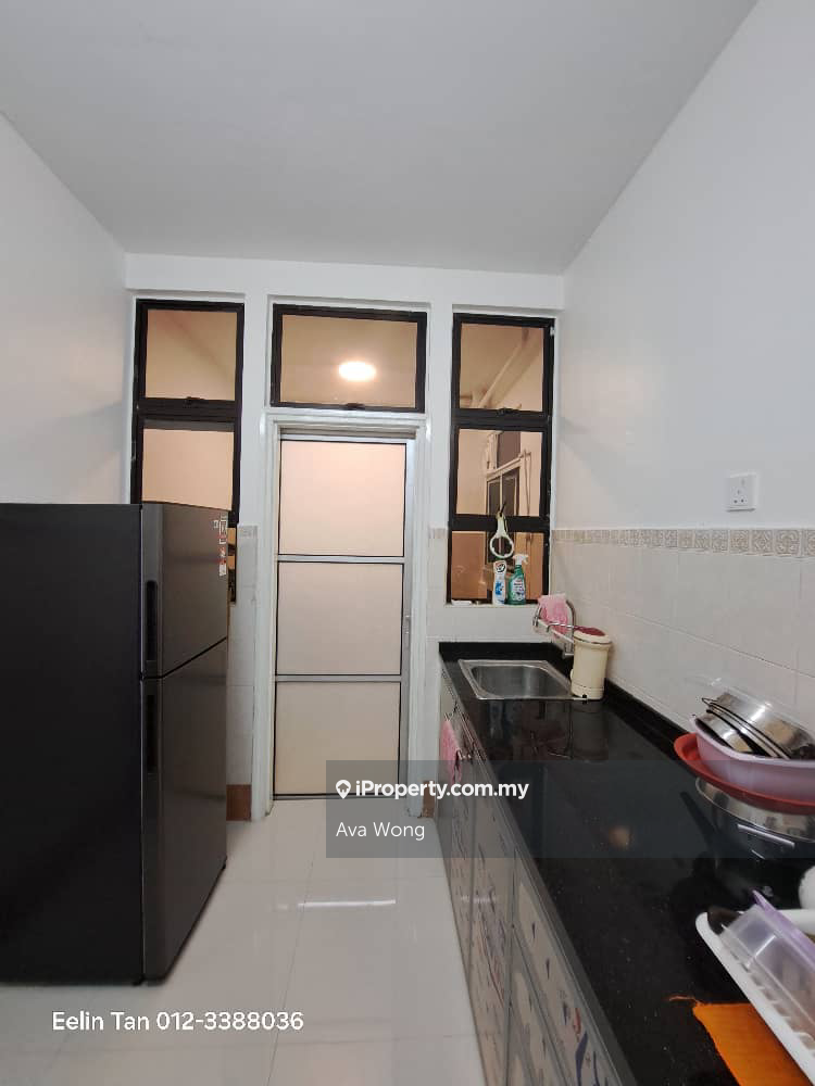 Pelangi Utama For Rent !! Bandar Utama, Kayu Ara