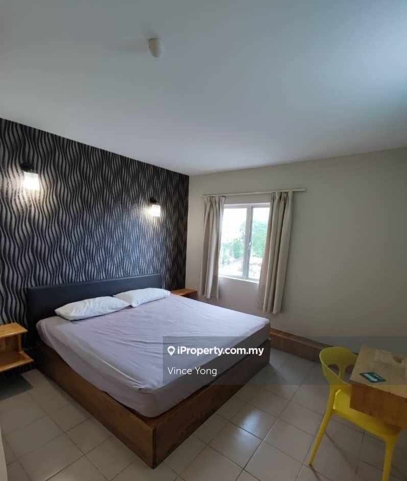 Walk To MRT Kajang. Room Rent With Toilet @ Kajang Near Bangi