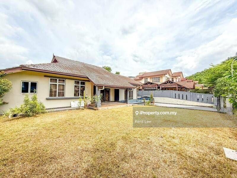 1 storey Bungalow at u10 Shah Alam for sale