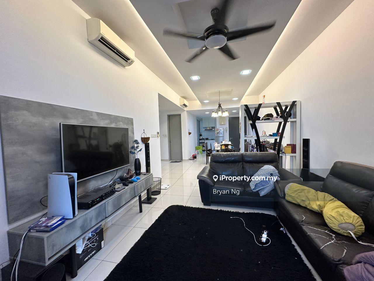 Fully Furnished , Good Condition , Renovation Unit , Open View