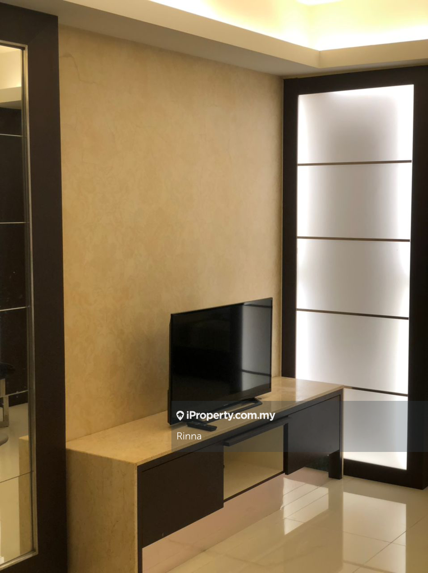 Chelsea Plaza Damas 3 for sales