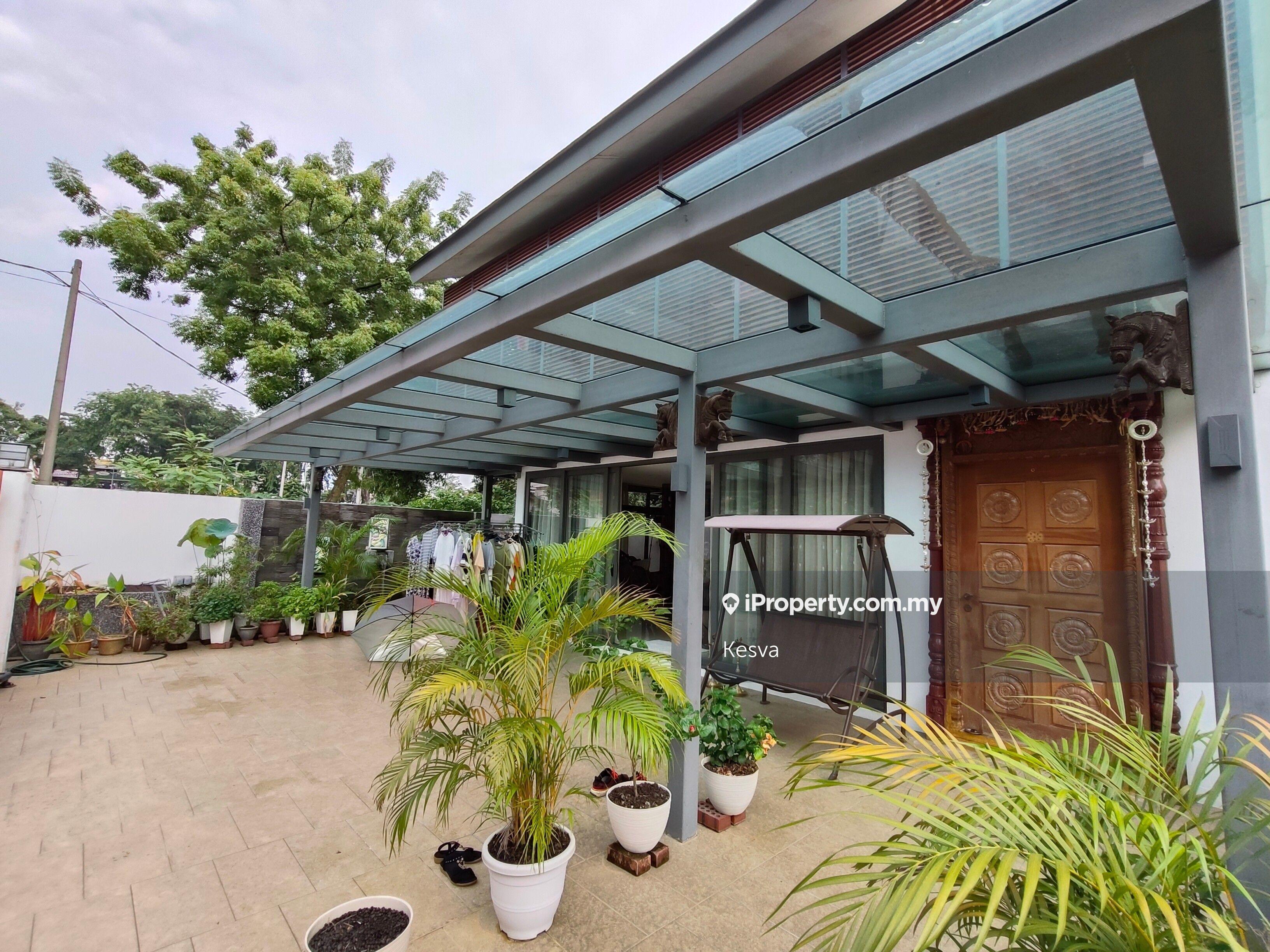 Corner, Renovated, Well Maintaned, Guarded n Gated, Good feng shui