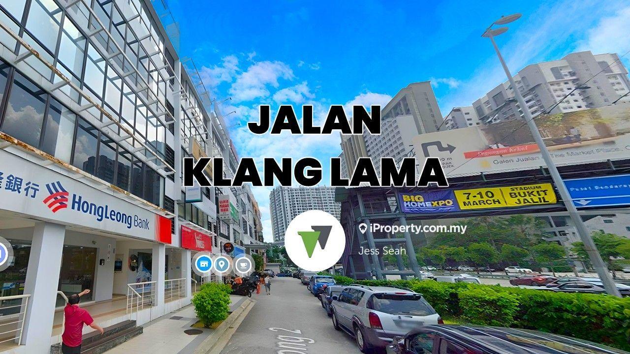 One and only unit in 5 star location !