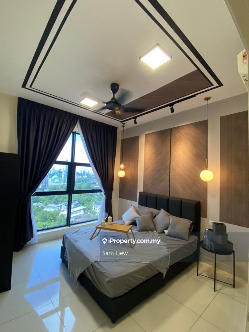 Core Soho Suite, Kota Warisan, Sepang