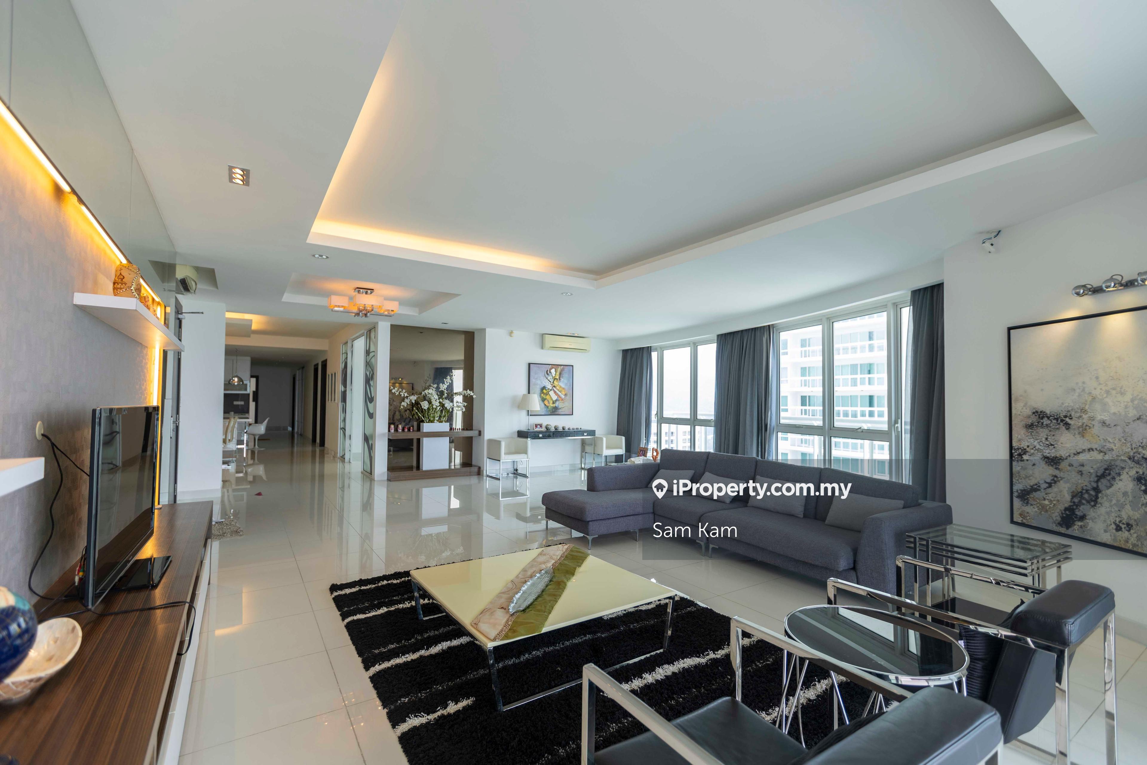 Beautifully furnished high-floor seaview unit