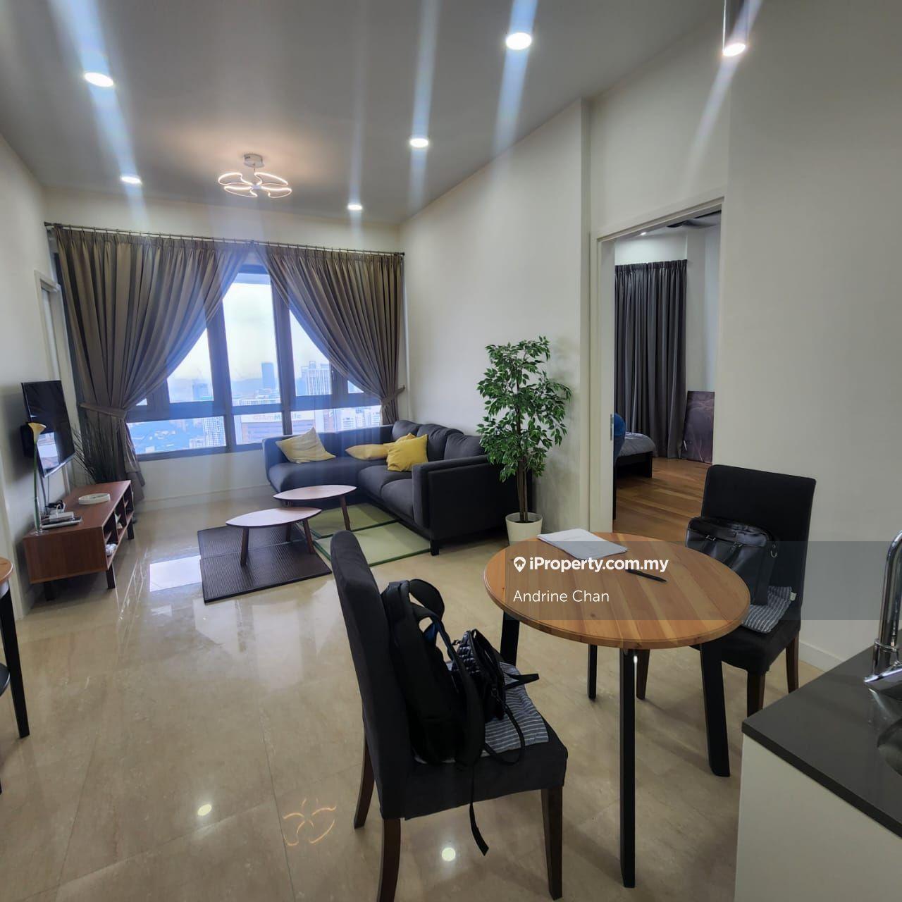Luxury Condominium with Panoramic views and Easy Rail Connectivity