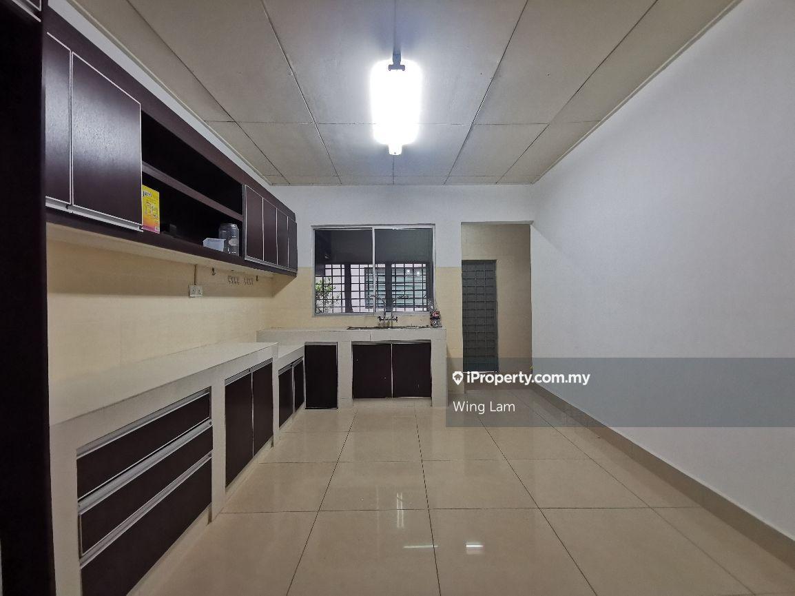 Sri Petaling 2 Storey Terrace, Gated Guarded, Fully Renovated 