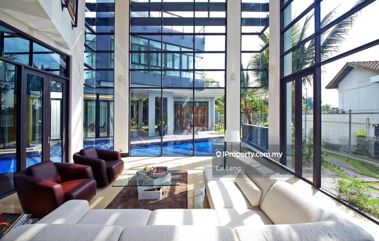 3 Storey fully renovated bungalow at Damansara Heights for sale