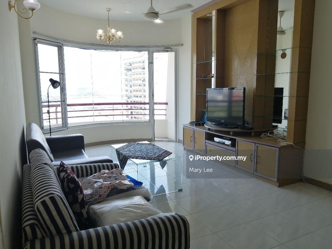Mutiara Villa walk to Gurney Drive Gurney Plaza Paragon convenience