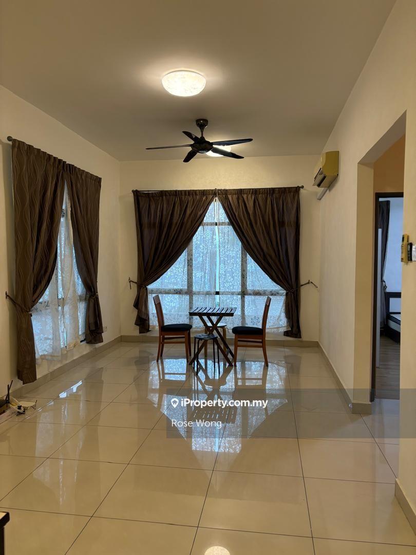 Super Cheap! Must Go! Short Walk to Malls Banks MRT LRT!