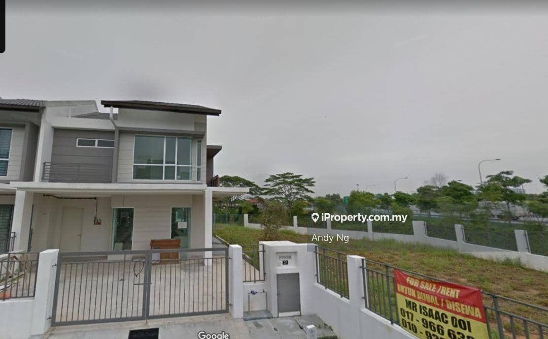 Corner unit with land