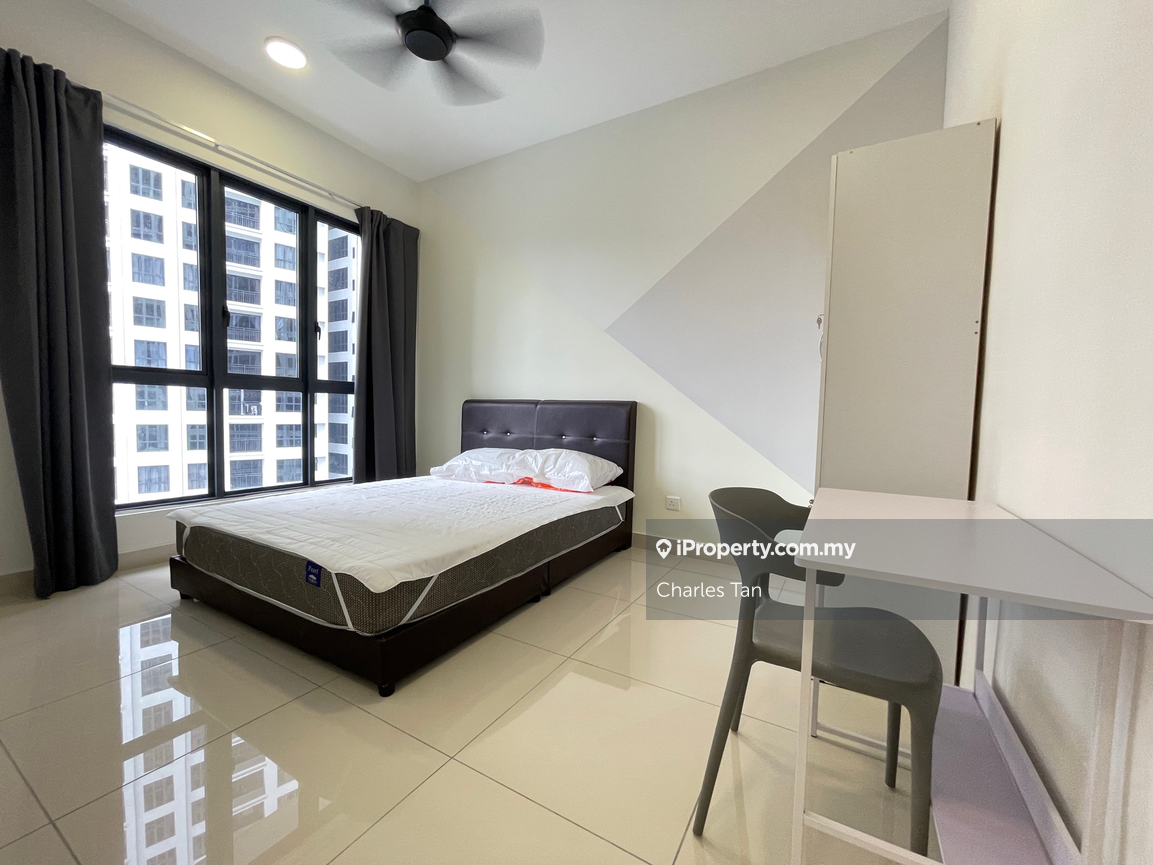 Master room for rent! Free Wifi and cleaning