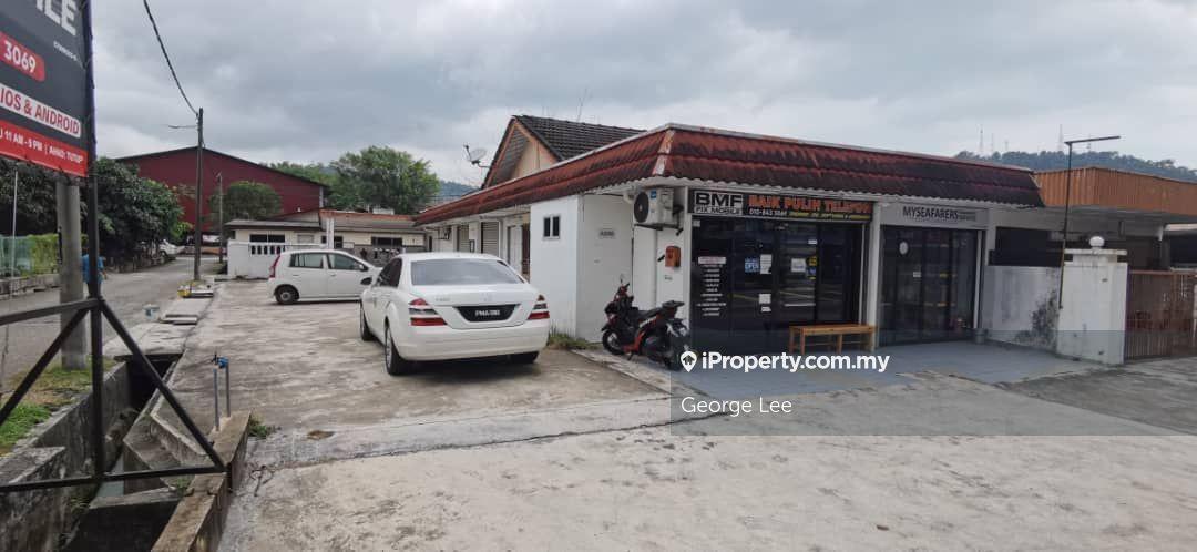Alor Akar, Kuantan - hfs030 Corner Terrace Storey attached 4 Shop Lot