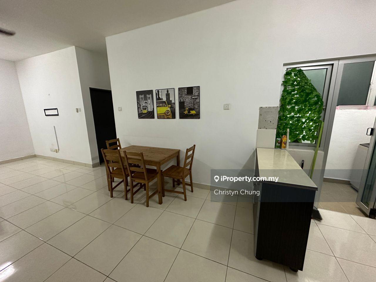 Saville Kajang, Jalan Reko, Corner with pool view, partly furnished 