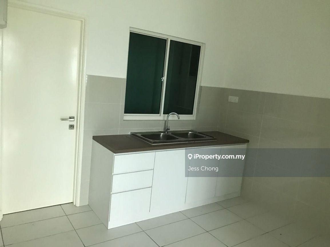 La Thea Condominium 2 Bedroom & 2 Bathroom for Sales