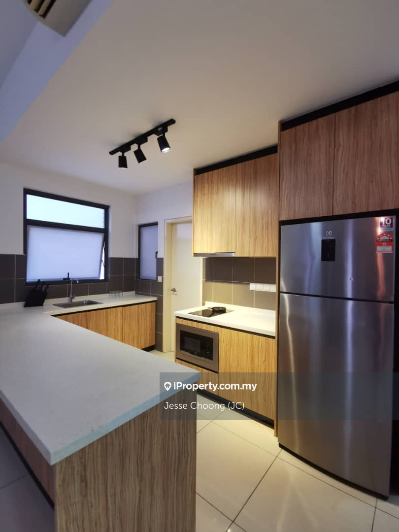 Lakeville For Sell,Fully Furnished,2cp, Nice Unblock View,Big Balcony