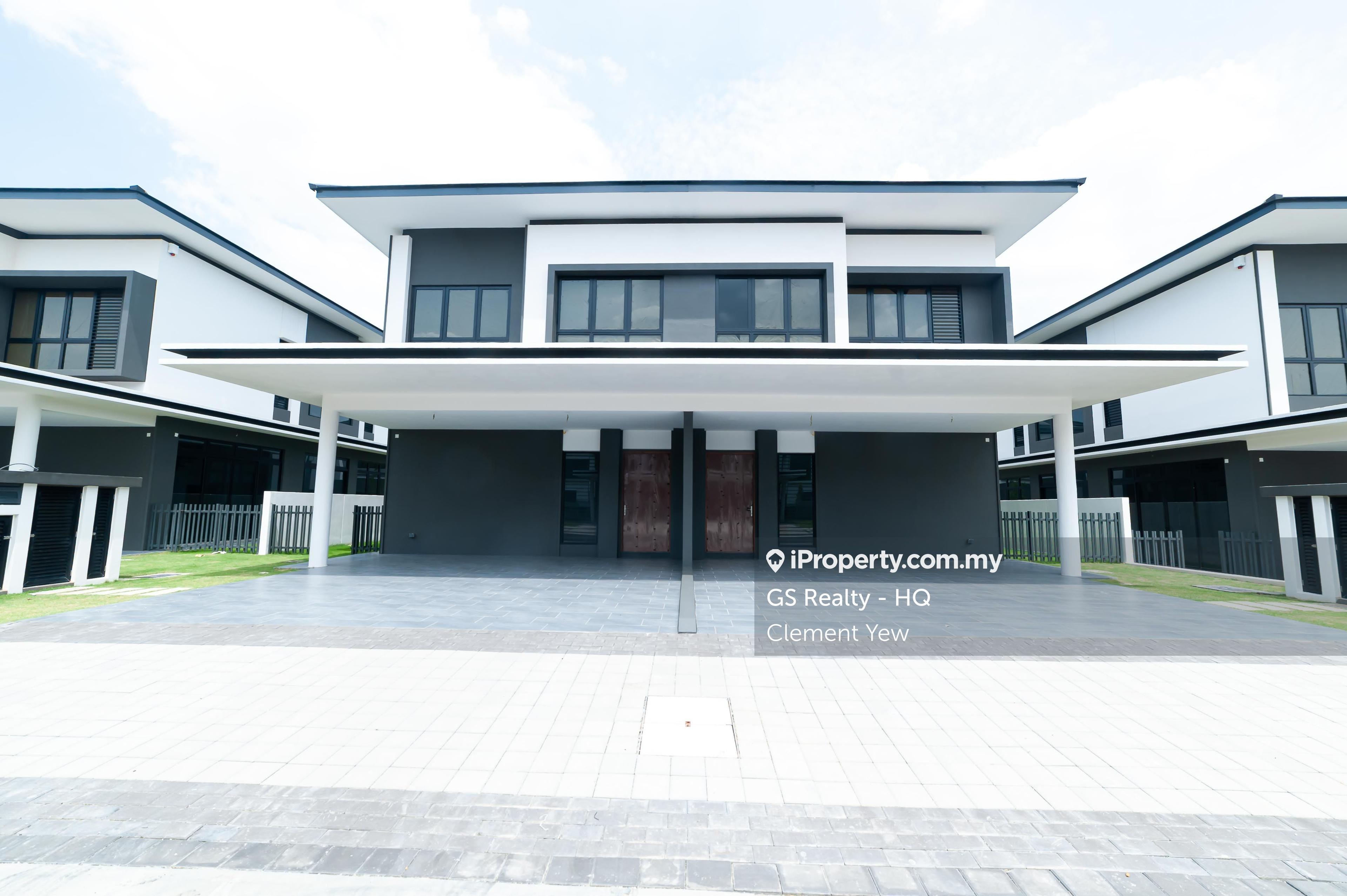 Semi-D house for Sale