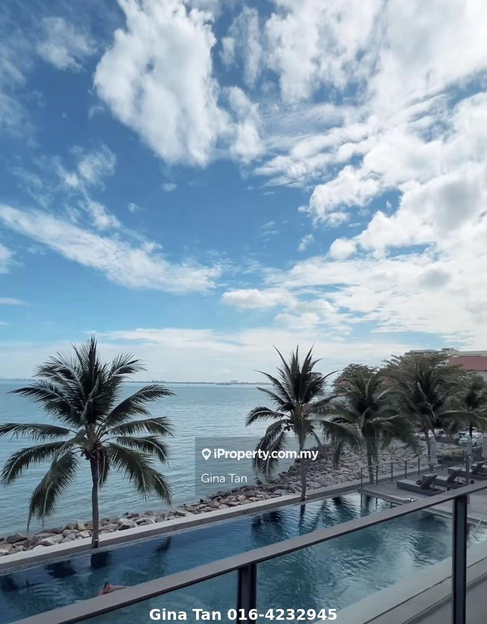 Duplex with Direct Seaview