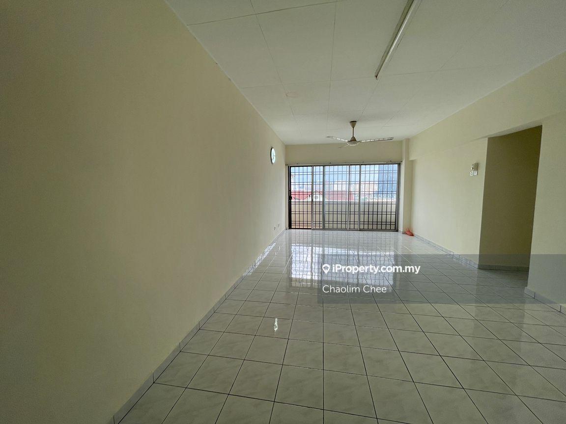 Good value partial furnished unit to let! View anytime n Key on hand!