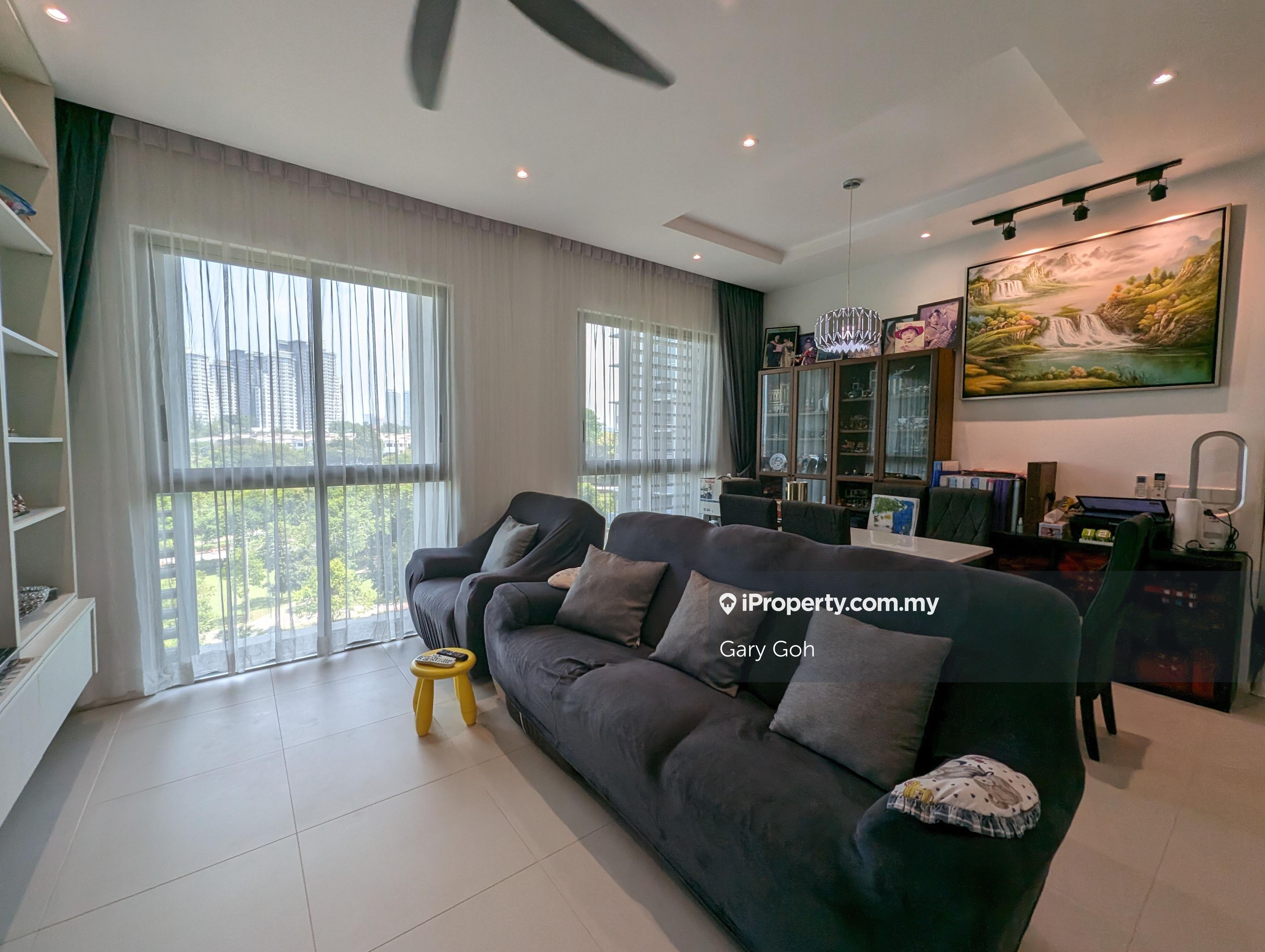 Facing Park unit with direct parking access