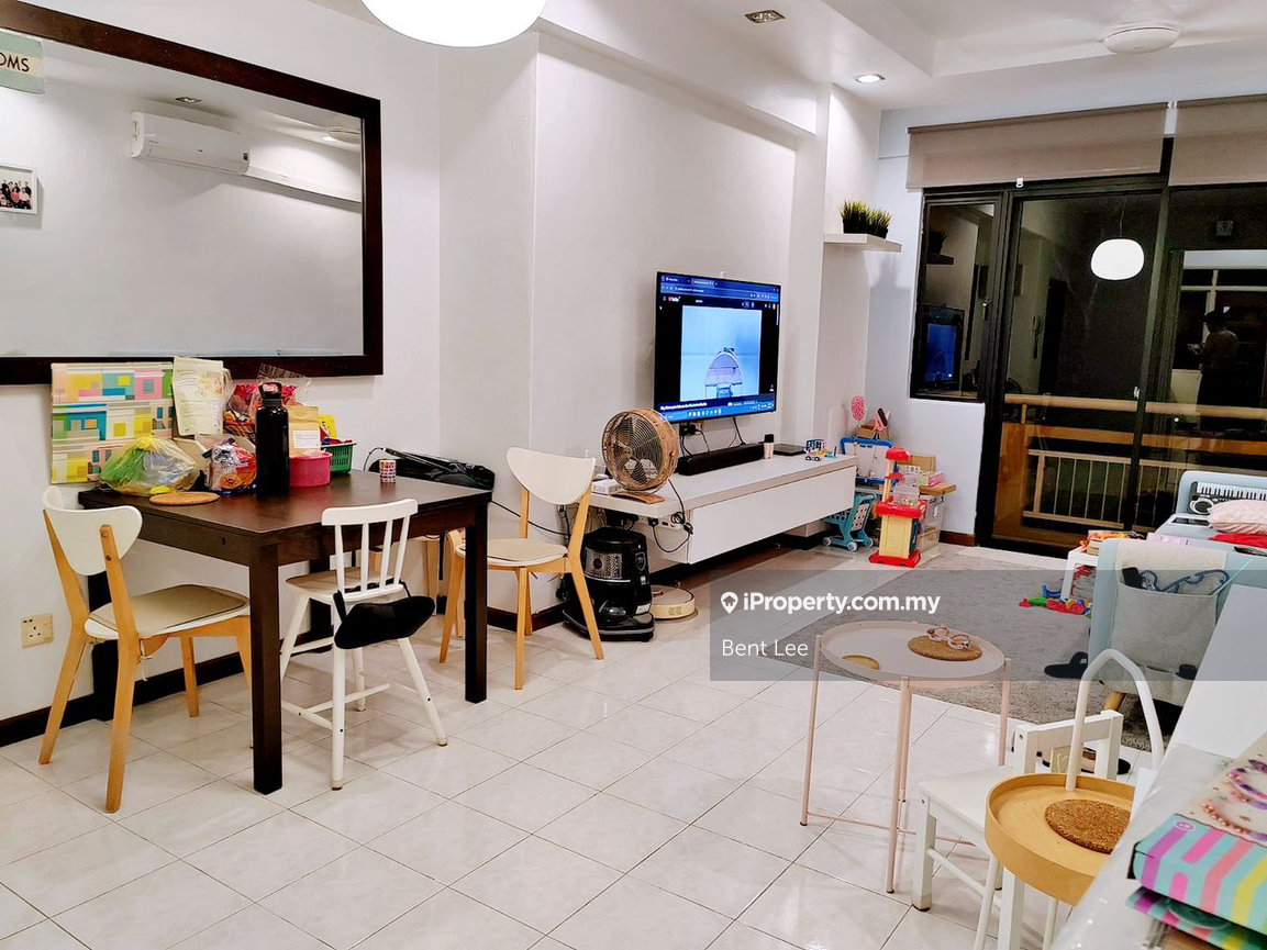 Parkview Towers @ Bukit Jambul For Sale