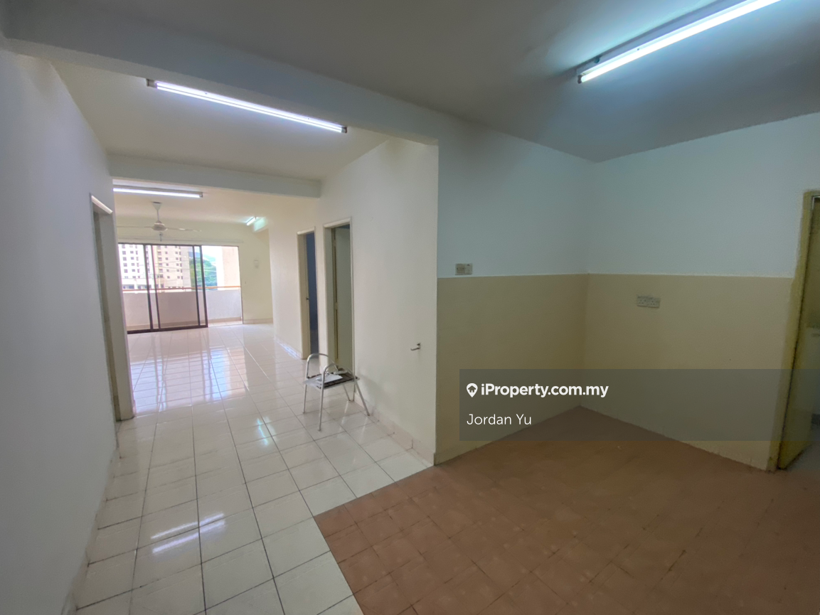 Basic quiet unit condo for rent