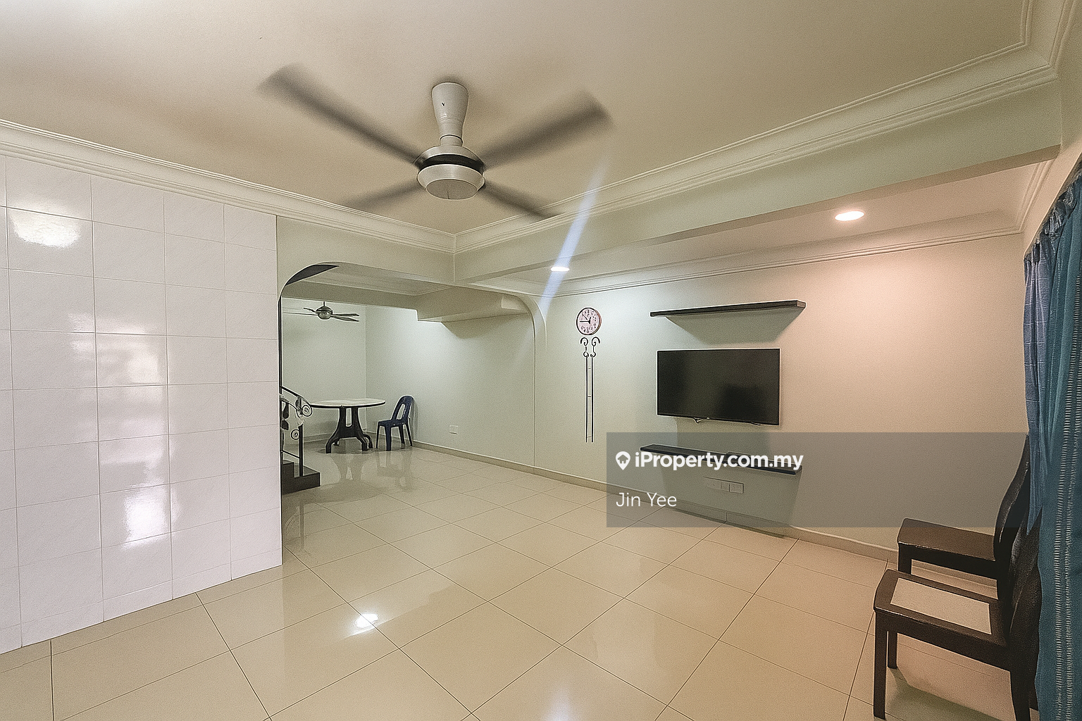 Fully Renovated 2 Sty Taman Kuchai Jaya Extended New Tiles Well Kept