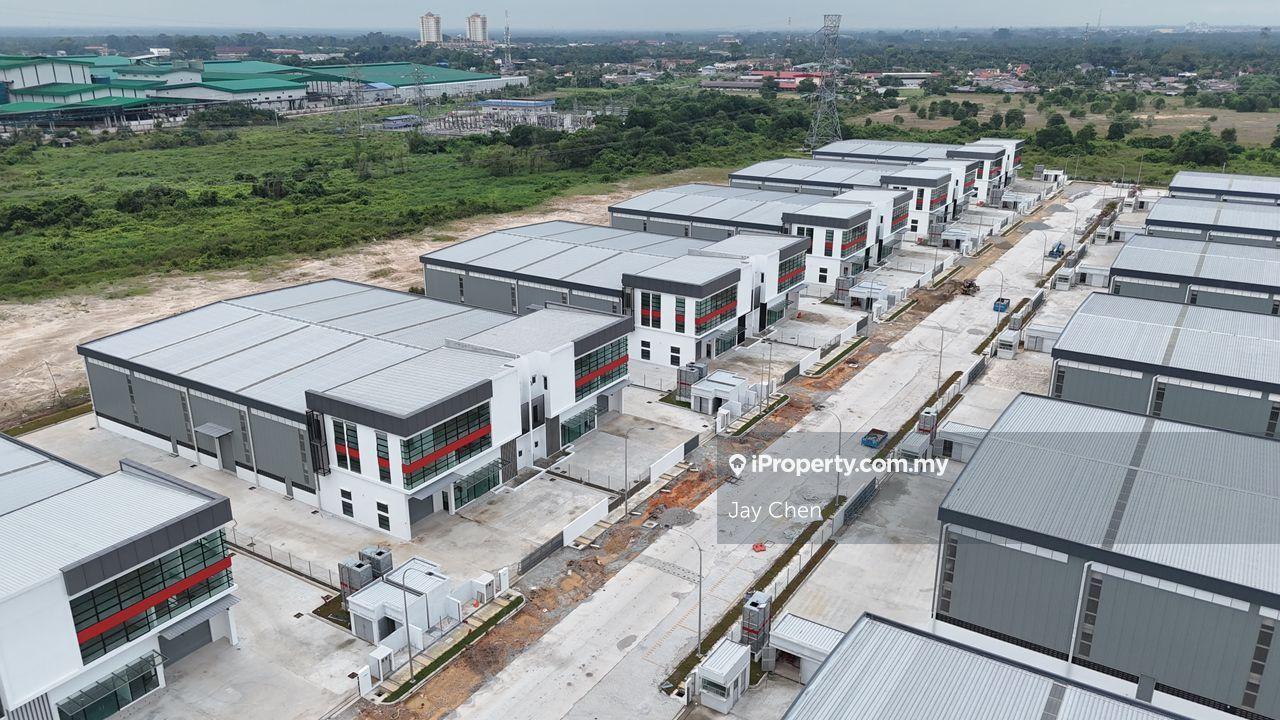Brand New Semi-D Factory @ Banting For Rent