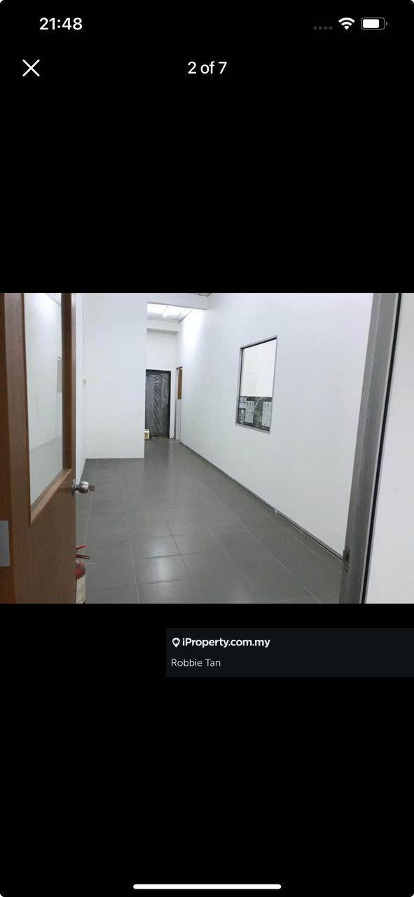 Bukit Indah Shop For rent
