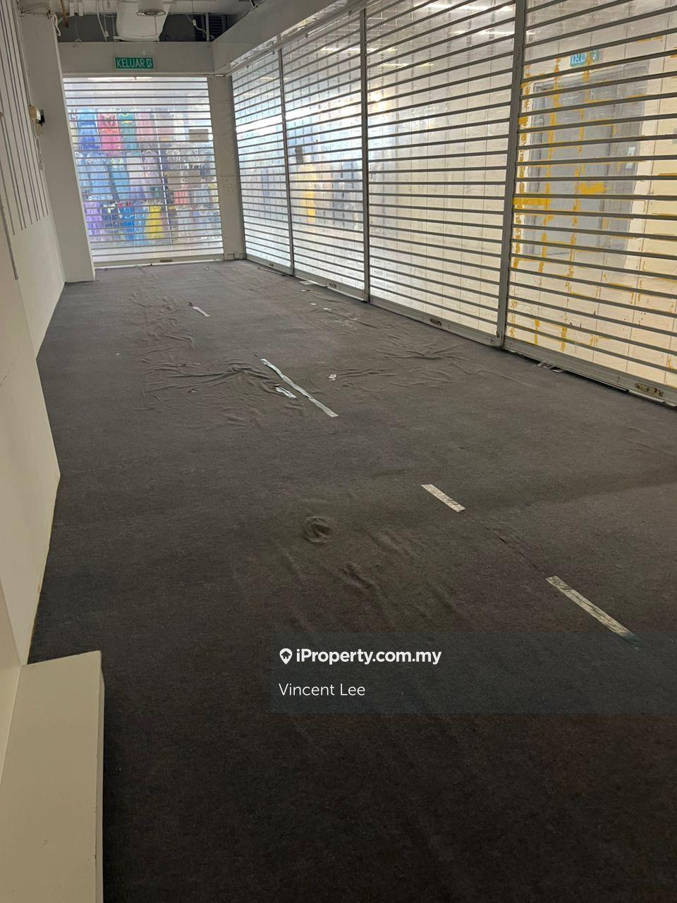 KWC Fashion Wholesale Retail Space for Rent