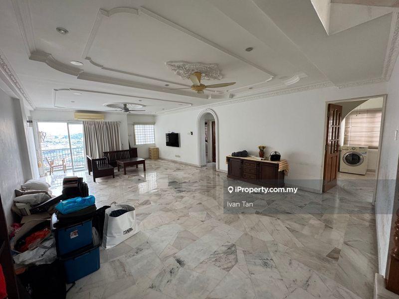 Corner Penthouse @ Awana Puri Condominium Cheras near Taman Connaught