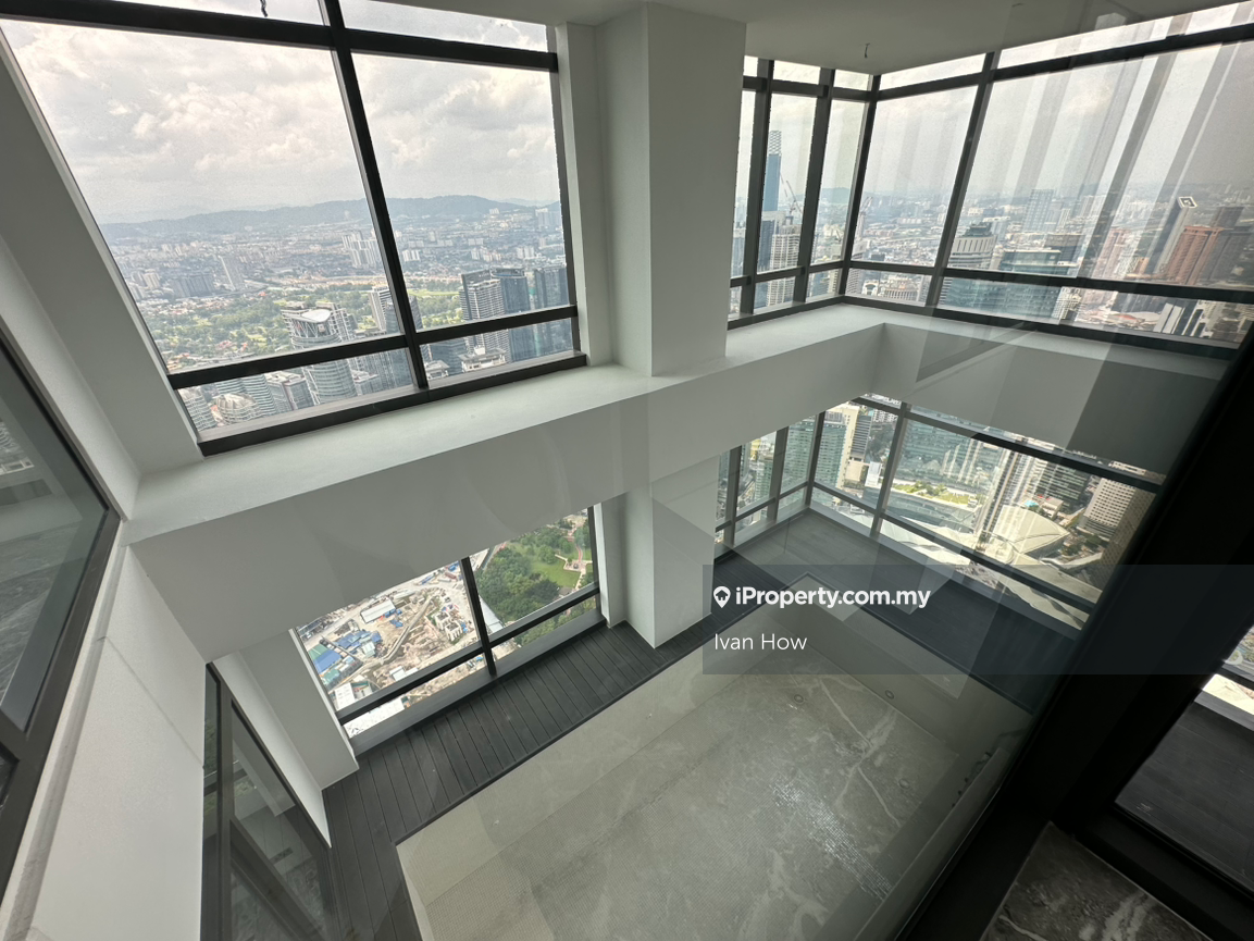 Junior penthouse with private pool