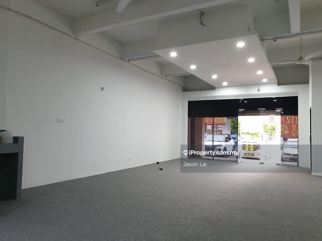 The Strand Ground floor shop for rent!