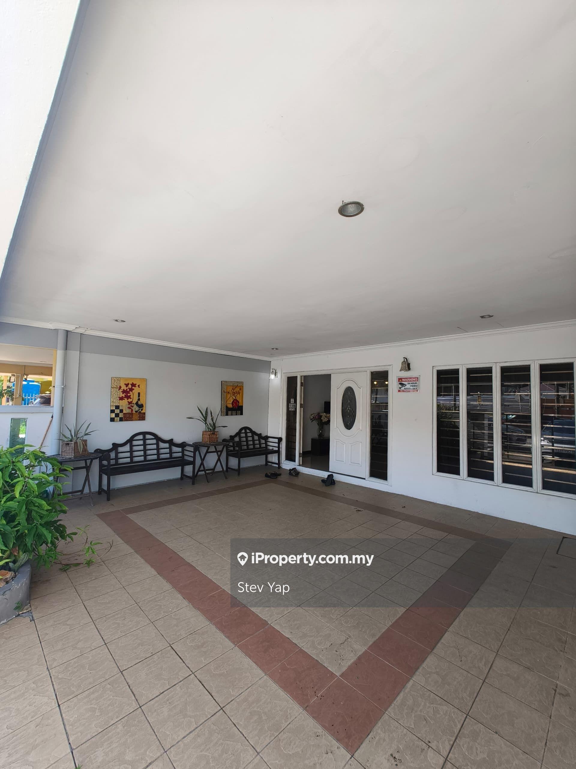 Taman Kingfisher Sulaman 2.5 Storey Terrace House  For Sale
