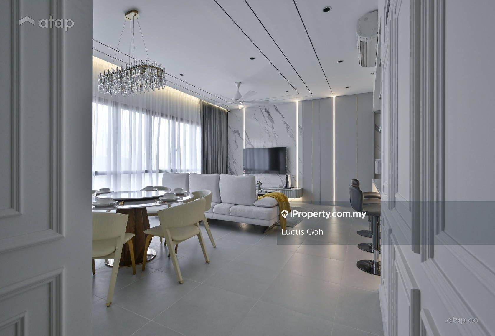 Affordable // Freehold // Walking to shoplots // Central Park