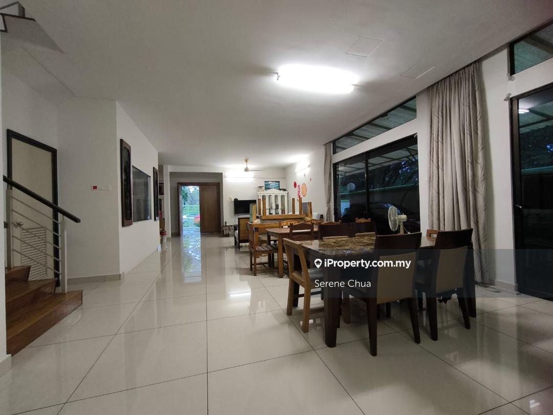 Double storey link bungalow corner unit for sale