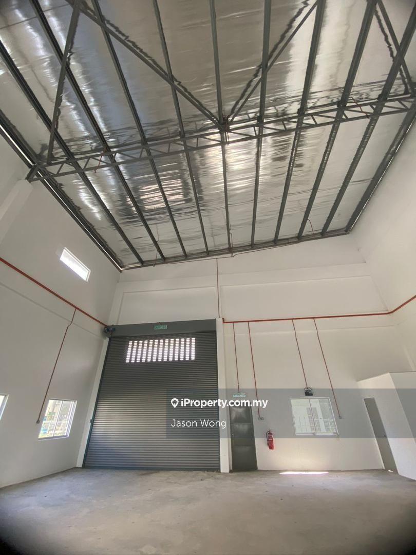 Saujana Teknologi Rawang Semi D Factory For Sale !!