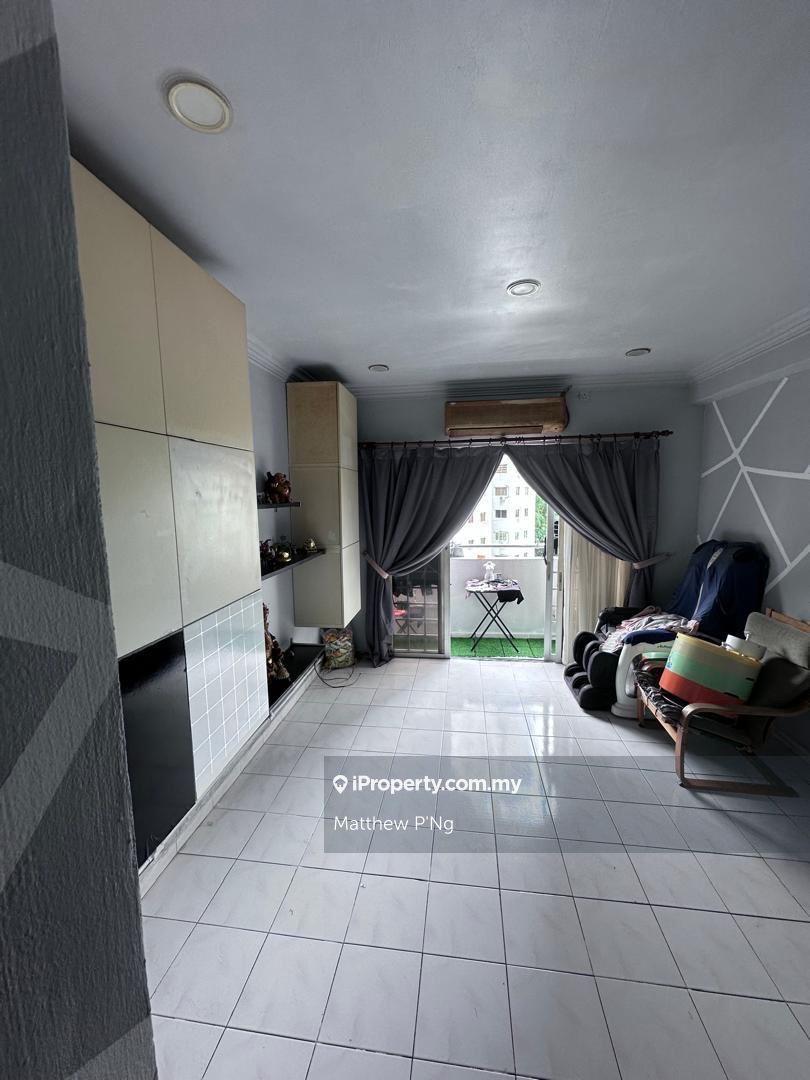 Gambier Heights - Fully Renovated - 900sf - 1 Car Park - Bukit Gambier