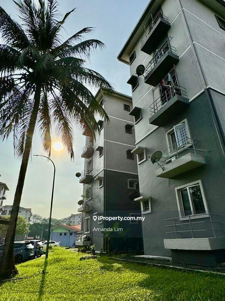 Pangsapuri Randa, Ground Floor, Shah Alam