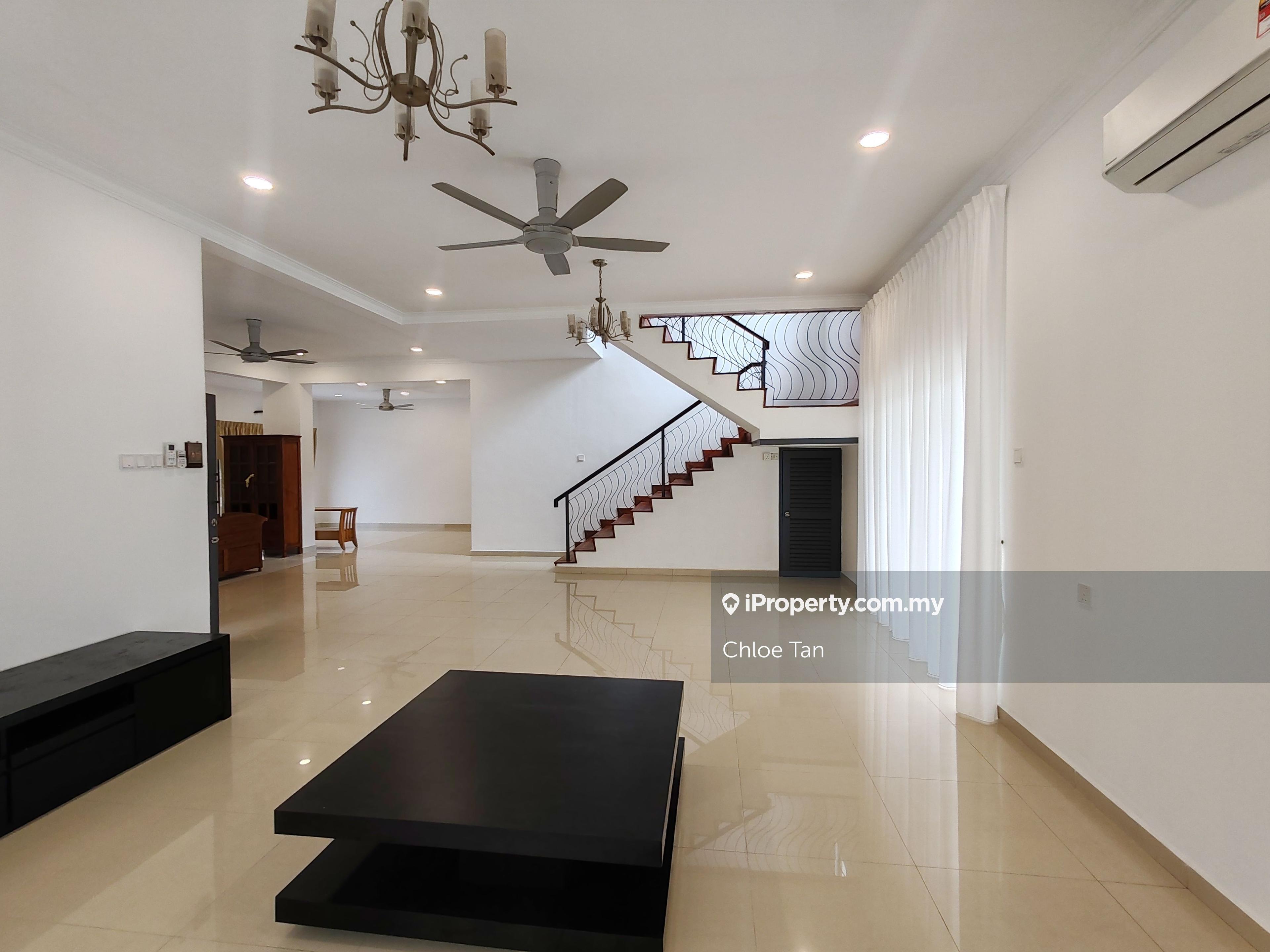 2 storey Bungalow Bukit Rimau 