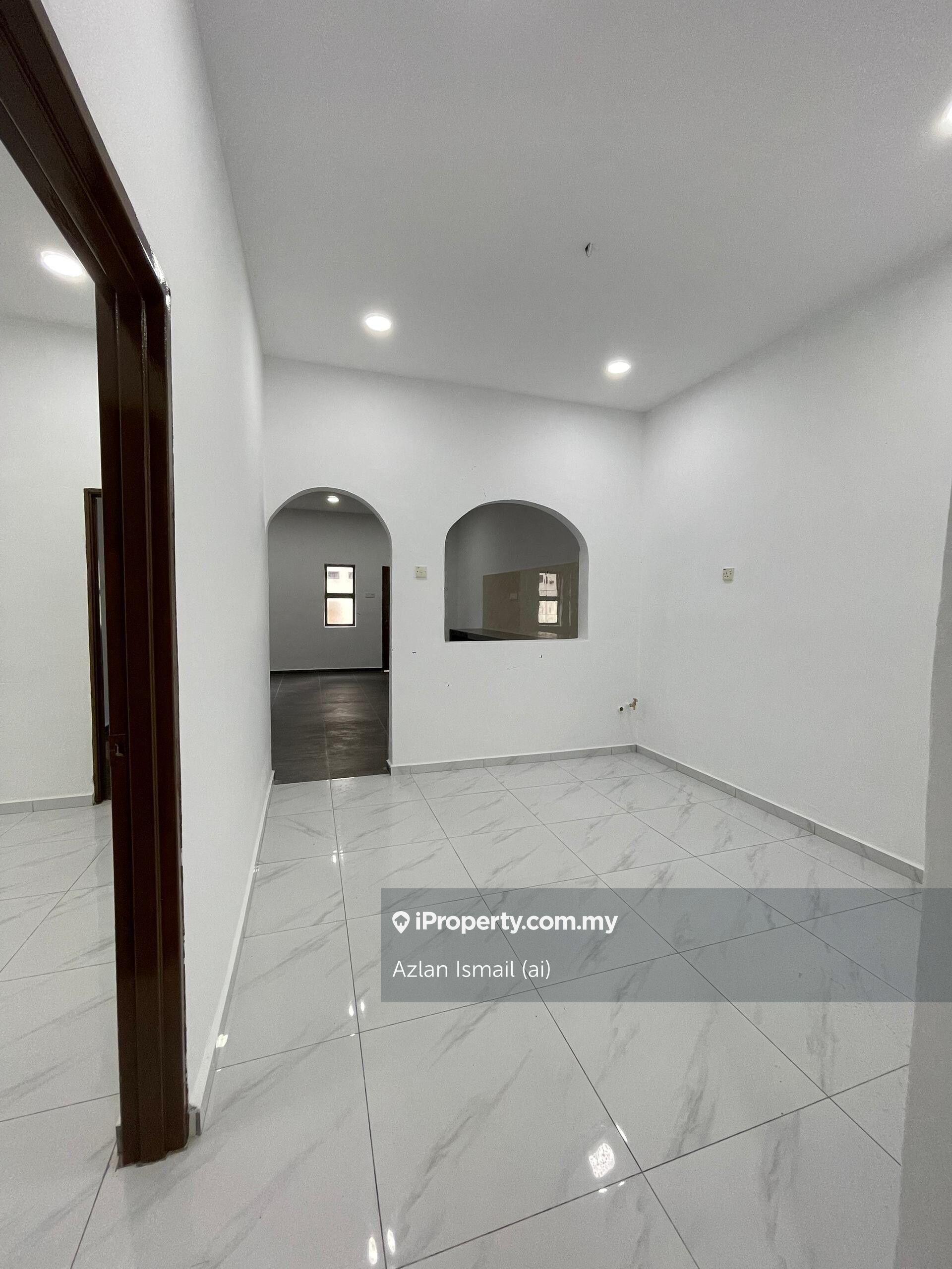 Renovated Double Storey Terrace House @ Tmn Kota Jaya, Kota Tinggi
