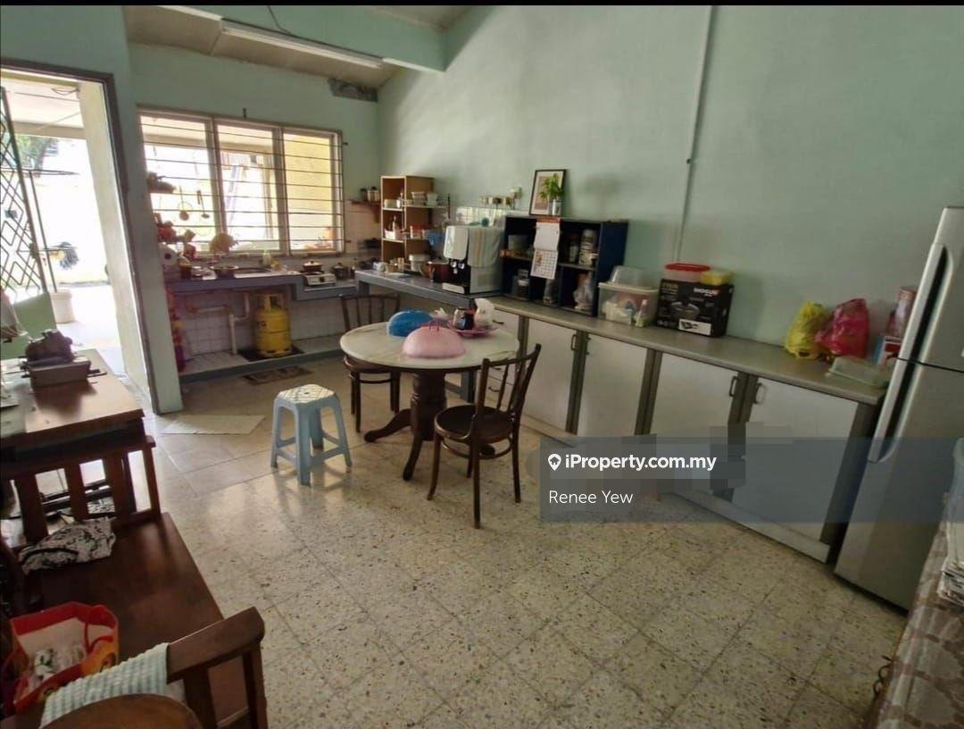 Single Storey House For Sale 