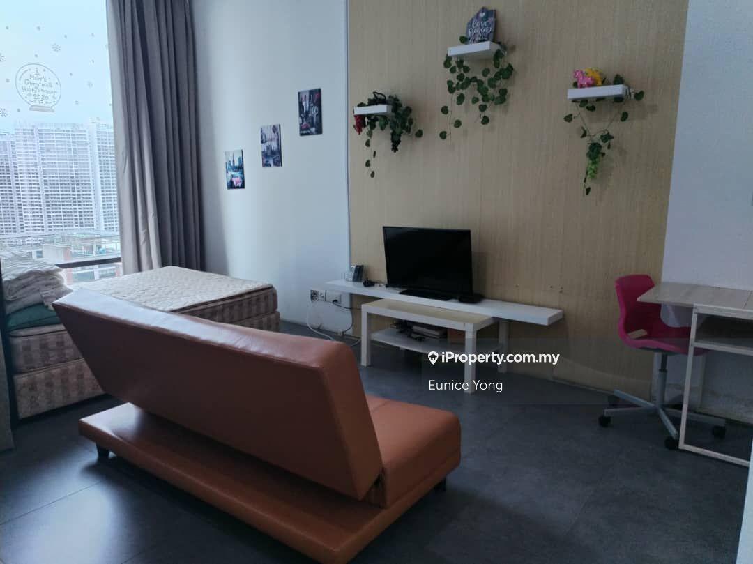 High Flooring Unit For Rent