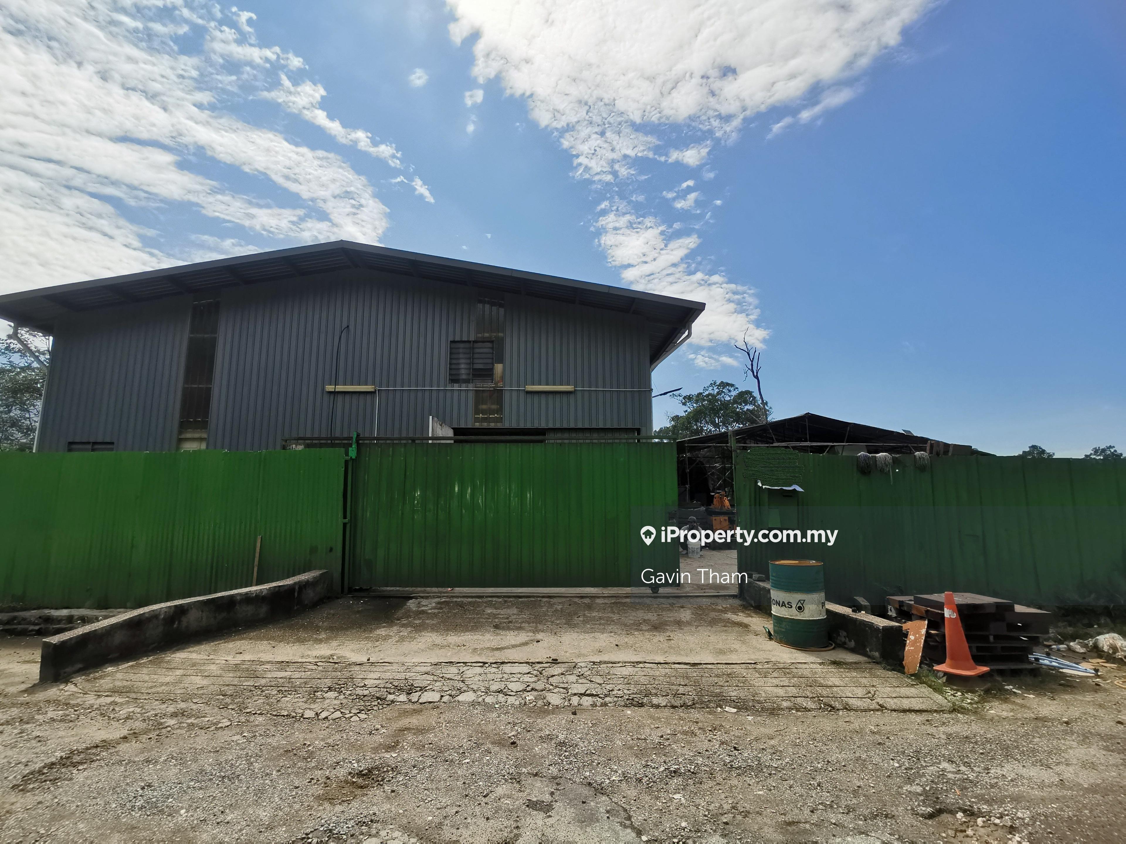 Bungalow land for sale in Bentong, suitable for camping business